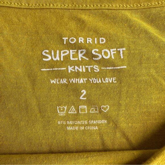 Torrid | Super Soft Bright Yellow Flutter Tee "Jade Citrus" | Size 2X - Picture 6 of 9